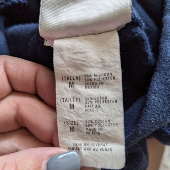 Disney cruise line castaway key sweater - Picture 3 of 4